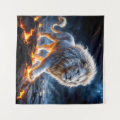 Epische weiße Löwe aus Flammen Wandteppich (Vorderseite (Horizontal))