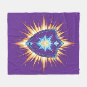 Epischer Fantasy-Schild mit strahlendem Energieaus Fleecedecke (Vorderseite (Horizontal))