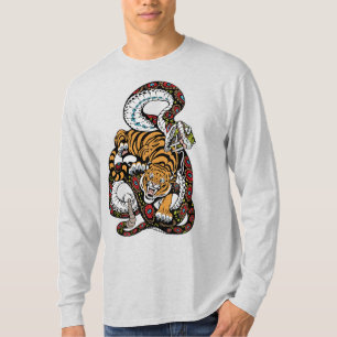 Epischer Kampf: Tiger gegen Schlange Kunst T-Shirt