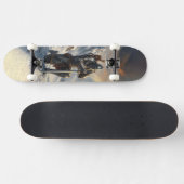 Epischer Ritter & Hermelin Fantasy-Kunst  Skateboard (Horizontal)