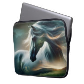 Equine Majesty Laptopschutzhülle (Vorderseite Links)