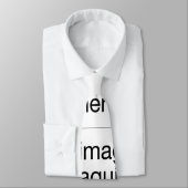 Er entwirft deine eigene Krawatte mit deinen (Gebunden)