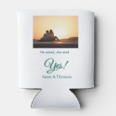 Er fragte, sie sagte ja Foto verlobt blau grün Dosenkühler (Rückseite)