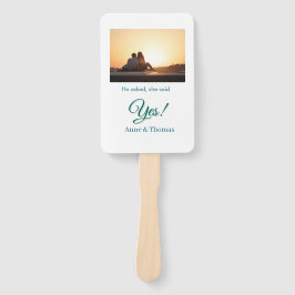 Er fragte, sie sagte ja Foto verlobt blau grün Fächer