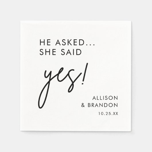 Er Fragte, sie sagte "Yes Modern Engagement Party" Serviette (Vorderseite)