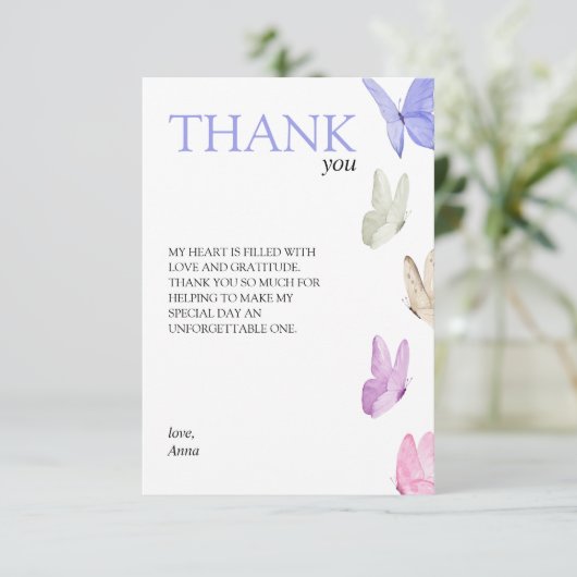 Er gibt ihren Schmetterlingen Brautparty Dankeskarte (Stehend Vorderseite)