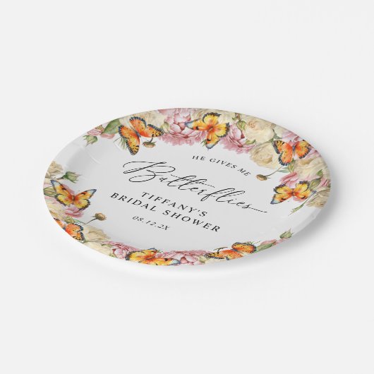 Er gibt mir das Brautparty der Schmetterlinge Pappteller (Schrägansicht)