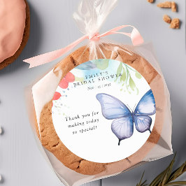 Er gibt mir Schmetterlinge Brautparty Runder Aufkleber