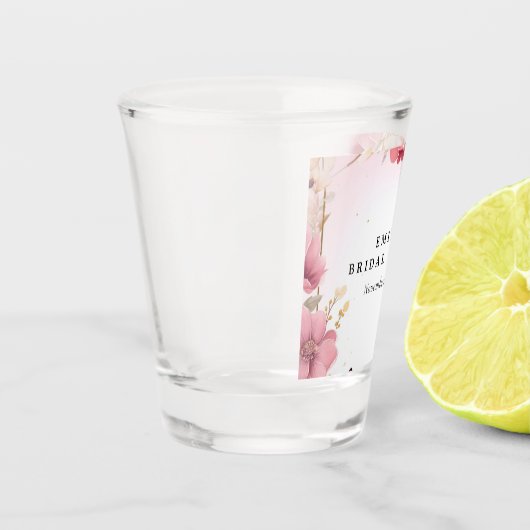 Er gibt mir Schmetterlinge Brautparty Schnapsglas (Links)