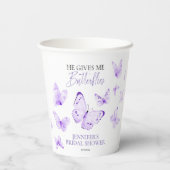 Er gibt mir Schmetterlinge Lavender Brautparty Pappbecher (Rückseite)