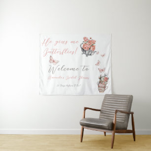 Er gibt mir Schmetterlinge Tee-Flora-Dusche Hinter Wandteppich