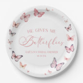 Er gibt mir weiche, rosa Brautpartys Pappteller (Vorderseite)