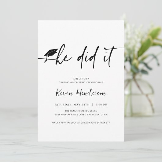 Er hat es Abschluss eingeladen Einladung (Stehend Vorderseite)