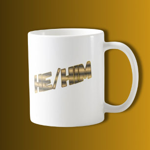 Er hat Gold Kaffeetasse