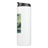 Er hat nur eine begrenzte Zeit, um Frauen mit dem  Thermosbecher (Nach rechts gedreht)