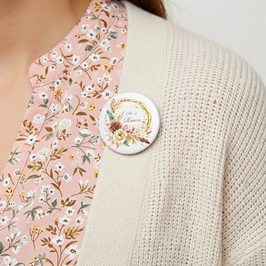 Er ist der Risen boho Blumenkranz Oster Button