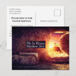 Er ist drei Kreuzungen der Osterkirche Feiertagspostkarte
