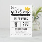 Er ist eine wilde Einladung zum Geburtstag (Stehend Vorderseite)