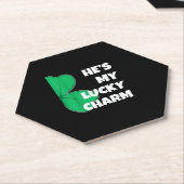 Er ist mein glückliches Charm Funny St Patricks Da Untersetzer (angewinkelt)