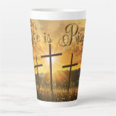 Er ist Risen! Latte Tasse (Vorderseite)