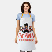 ER KÄCHT SICH: Geometrische Buchstaben Schürze (Getragen)