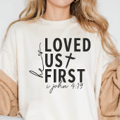 Er liebte uns zuerst Tri-Blend shirt