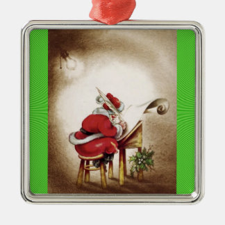 Er macht eine Liste Silbernes Ornament