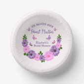 Er macht ihr Herz-Flattern-Brautparty Pappteller (Vorderseite)
