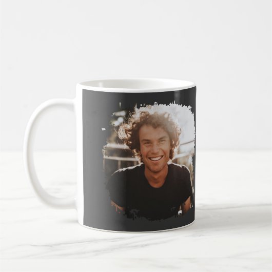 Er machte es mit einem modernen Script Foto Abschl Kaffeetasse (Links)