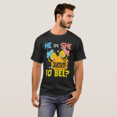 Er oder sie Granddaddy ist ein Gender Reveal T-Shirt (Vorne ganz)