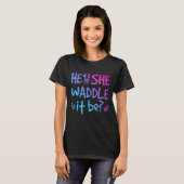 Er oder sie ist ein Gender-Reveal-Party Niedlich D T-Shirt (Vorne ganz)