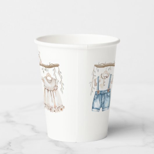 Er oder sie zeigt die Gender-Bekleidung Pappbecher (Rechts)