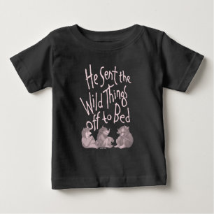 Er schickte die wilden Dinge ins Bett - rosa Baby T-shirt