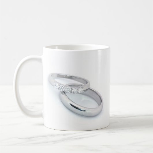 Er setzte einen Ring darauf/Save the Date Kaffeetasse (Links)