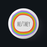 ER/SIE Pronouns farbenfroher Regenbogenkreis Button<br><div class="desc">Dekorieren Sie Ihr Outfit mit diesem coolen Kunstknopf. Macht ein großartiges Geschenk! Sie können ihn anpassen und auch Text hinzufügen. Karo in meinem Shop für viel mehr Farben und Muster! Lass mir Bescheid,  wenn du auch etwas Gewohntes willst.</div>