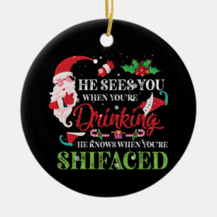 Er sieht dich, wenn du trinkst, er weiß keramik ornament