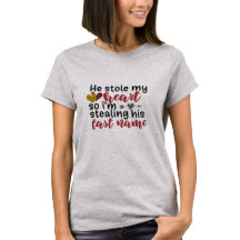 Er stahl mein Herz, das ich seine Nachname-Braut