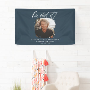 Er tat es kohlegeometrisches Foto Abschluss Verbot Banner
