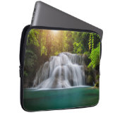 Erawan Wasserfall | Kanjanaburi Thailand Laptopschutzhülle (Vorne Rechts)