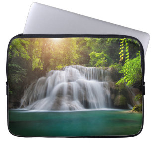 Erawan Wasserfall Kanjanaburi Thailand Laptopschutzhülle