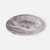 Erblassen Sie - rosa Rosen-Papier-Teller, 50. Pappteller (Schrägansicht)