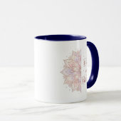 Erblühe mit Brillanz Mandala-Kunst Tasse (VorderseiteRechts)