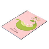 Erbse in einem Hülsen-Mädchen-Baby-Notizbuch Notizblock (Linke Seite)