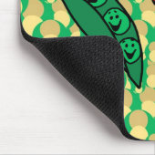 Erbsen-Liebe-Karotten, niedlicher grüner und Mousepad (Ecke)