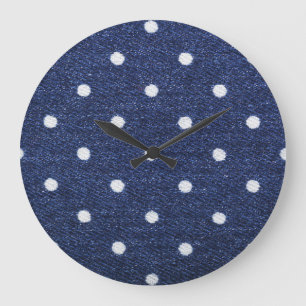 Erbsenstempel: Denim-Stofftextur. Große Wanduhr