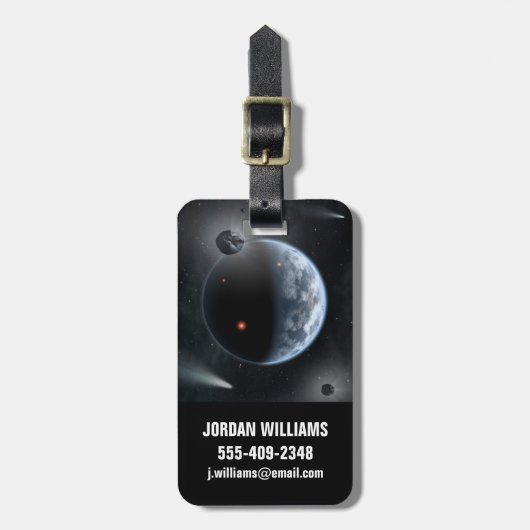 Erdähnlicher Planet mit Ozeanen, die seine Oberflä Gepäckanhänger (Vorderseite vertikal)