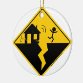 Erdbeben-Warnungs-Waren und Kleidung Keramikornament (Links)