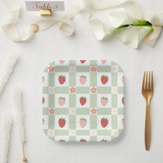 Erdbeer-Gingham-Erstgeburtstags-Quadrat Pappteller (Hochzeit)