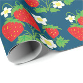 Erdbeer- und Blumenmuster Blau Geschenkpapier (Rolleneckpunkt)