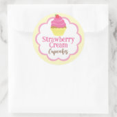 Erdbeercreme-Cupcake-Scallop-Etikett Runder Aufkleber (Tasche)